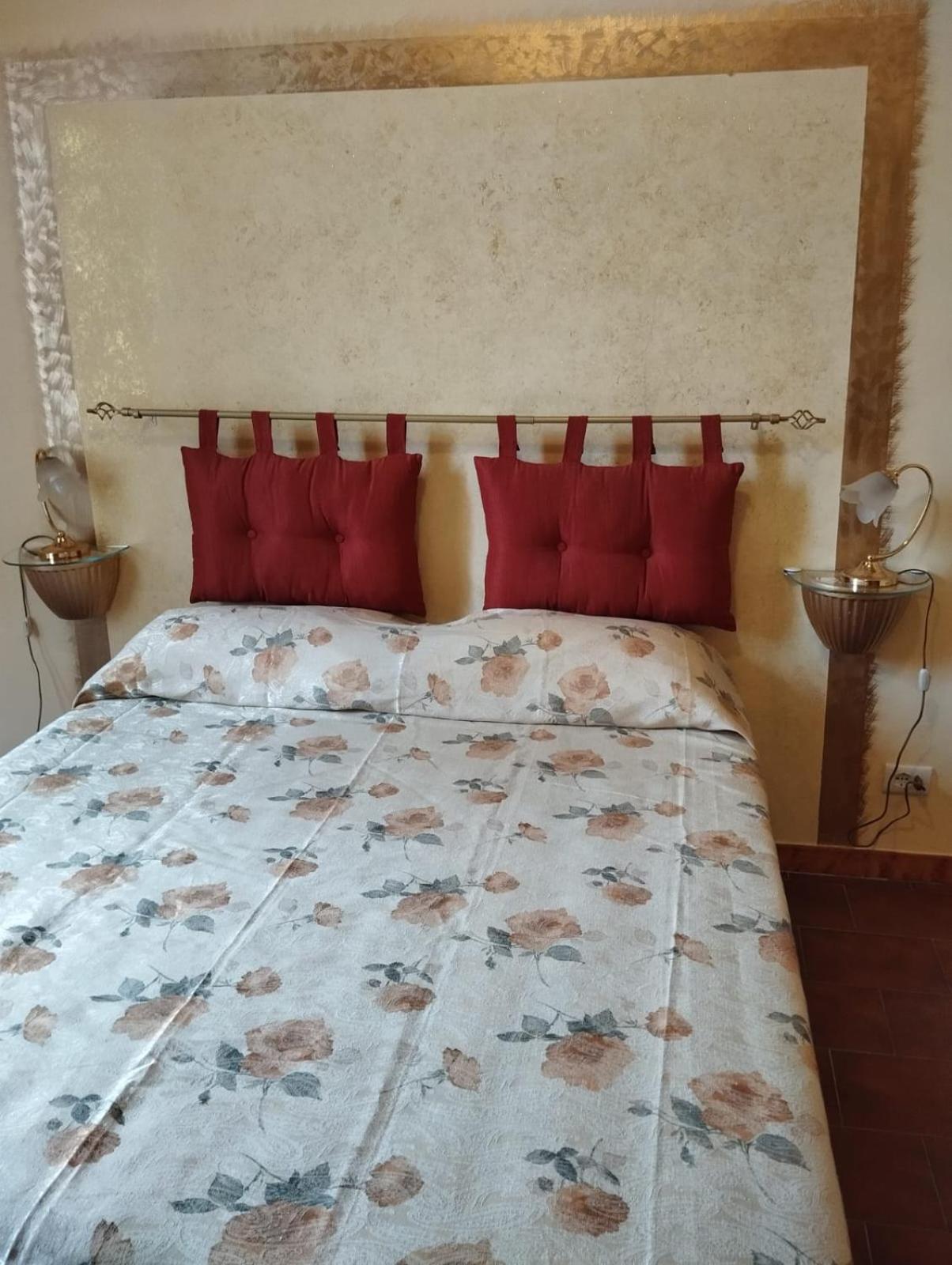 Hotel The Family House Livorno Esterno foto